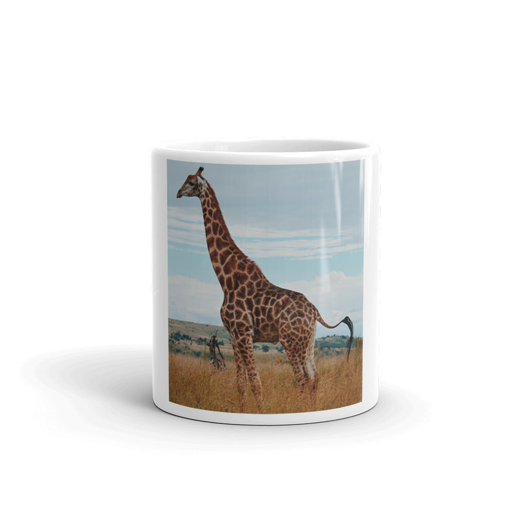 Giraffe in Nature Mug