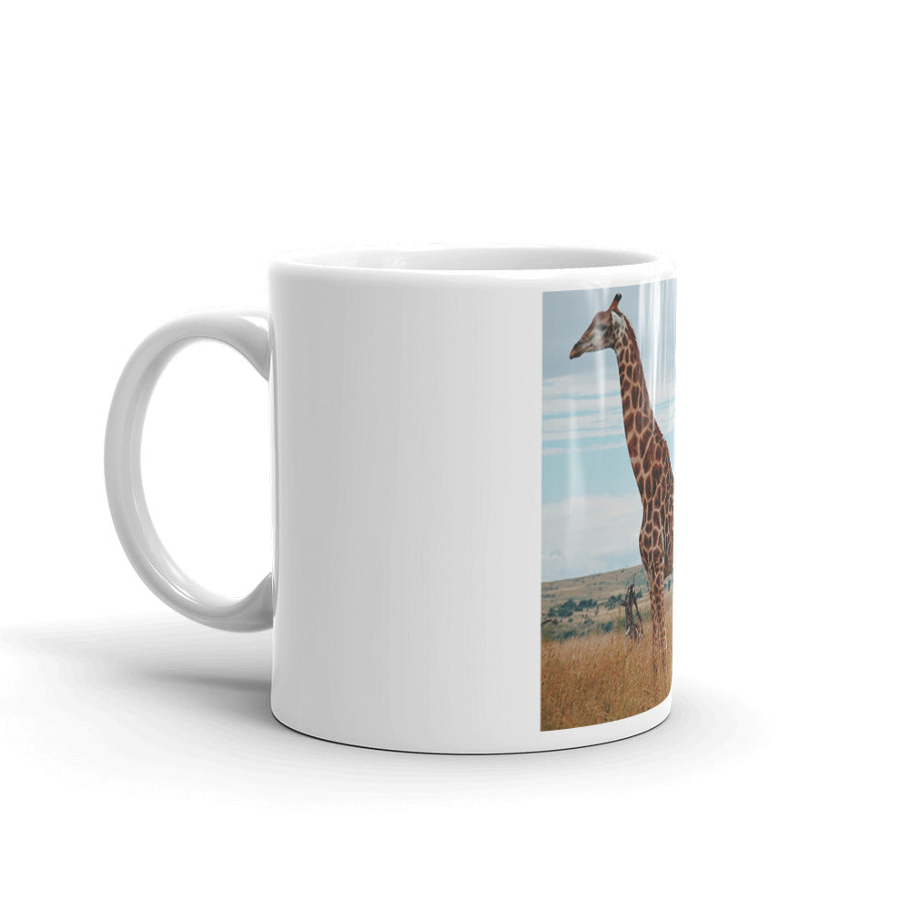 Giraffe in Nature Mug