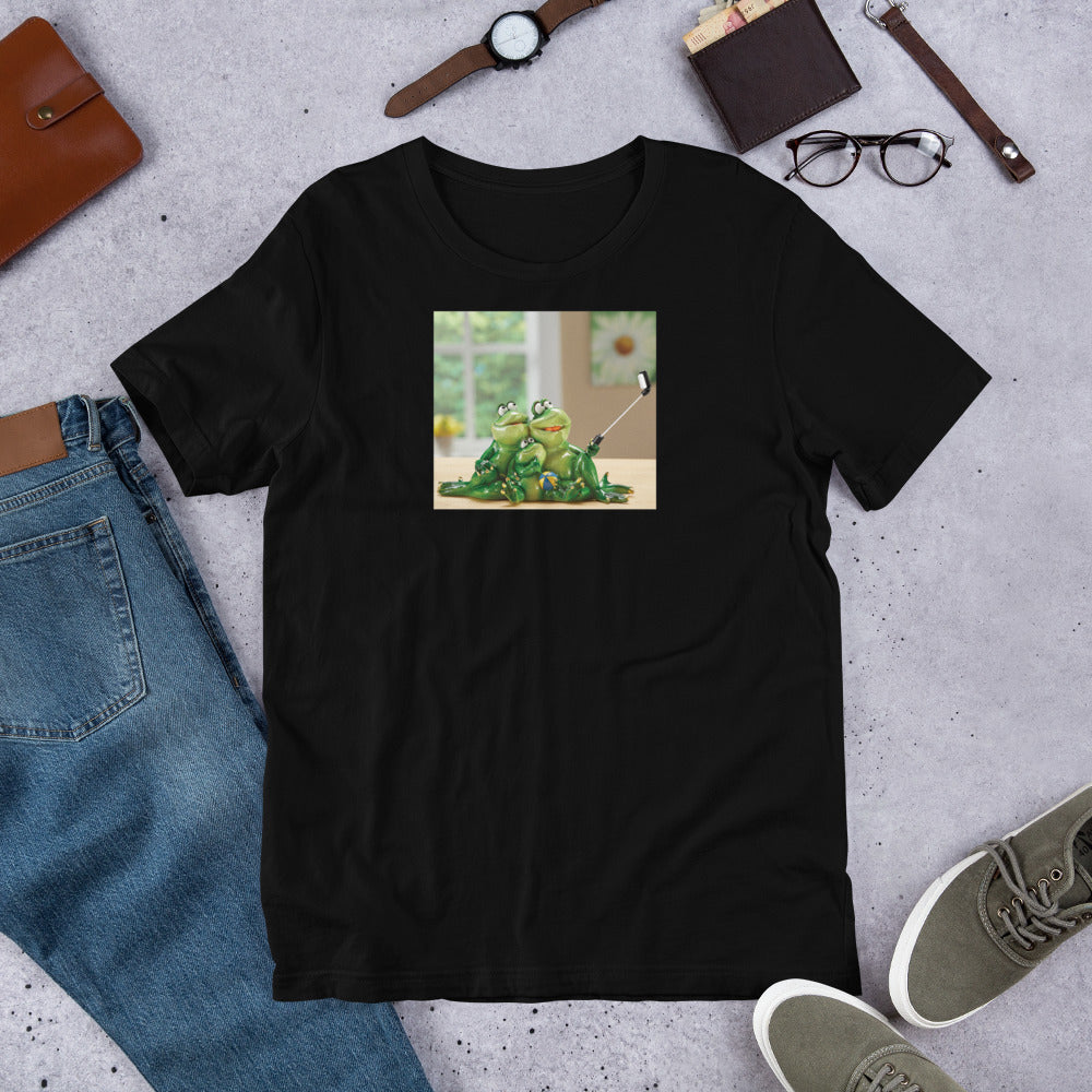 Froggy Family Selfie Short-Sleeve Unisex T-Shirt / Created by Byran Ameigh