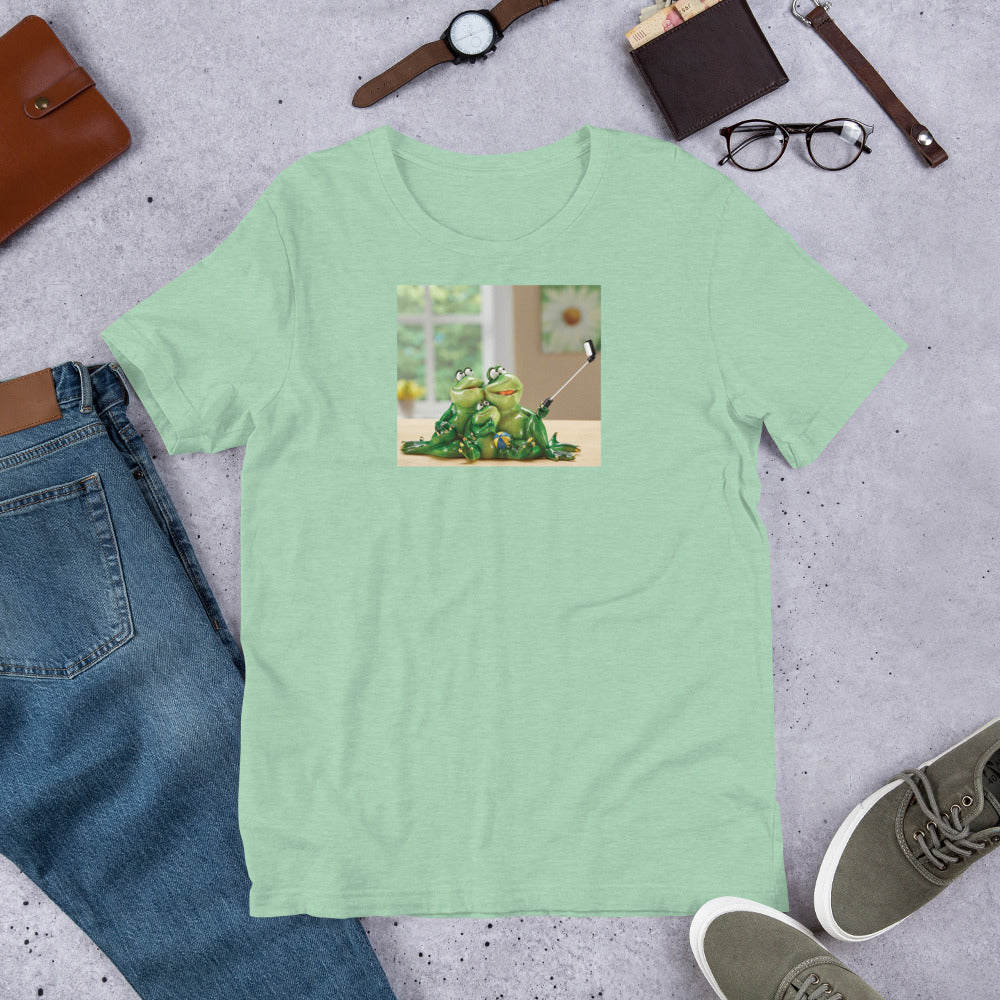 Froggy Family Selfie Short-Sleeve Unisex T-Shirt / Created by Byran Ameigh