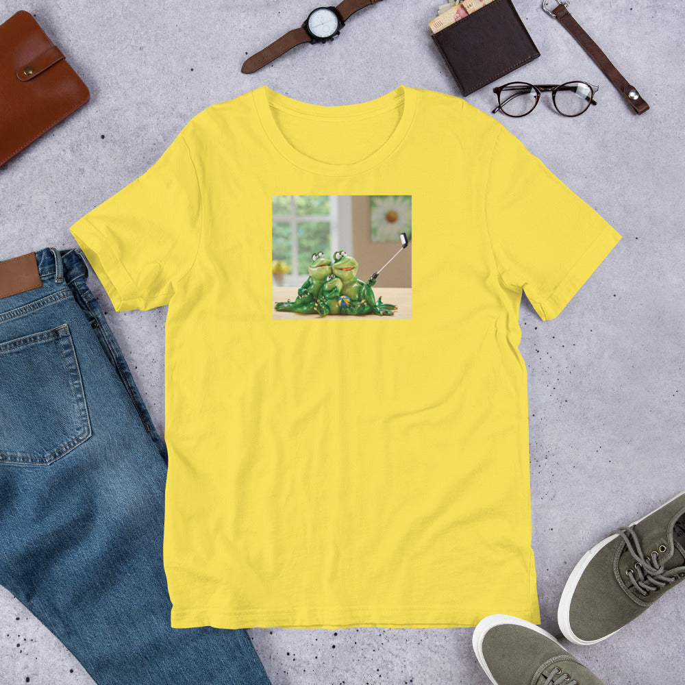 Froggy Family Selfie Short-Sleeve Unisex T-Shirt / Created by Byran Ameigh