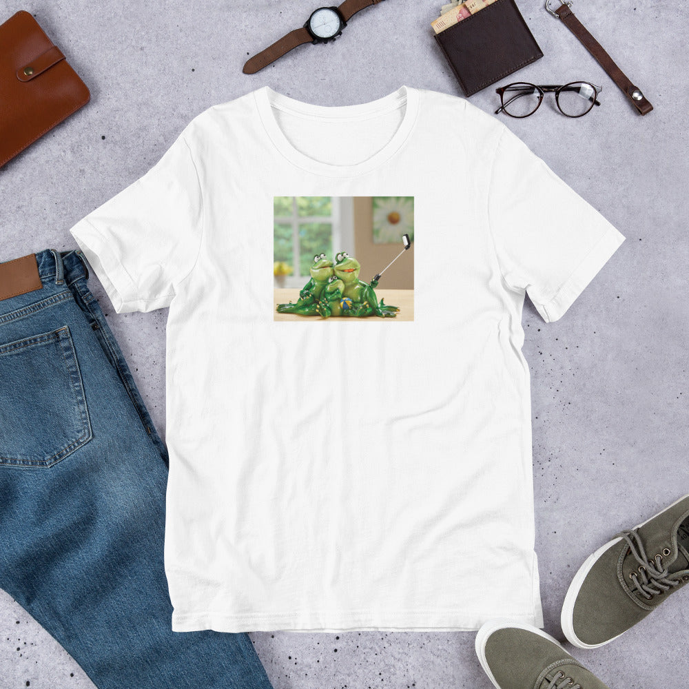 Froggy Family Selfie Short-Sleeve Unisex T-Shirt / Created by Byran Ameigh